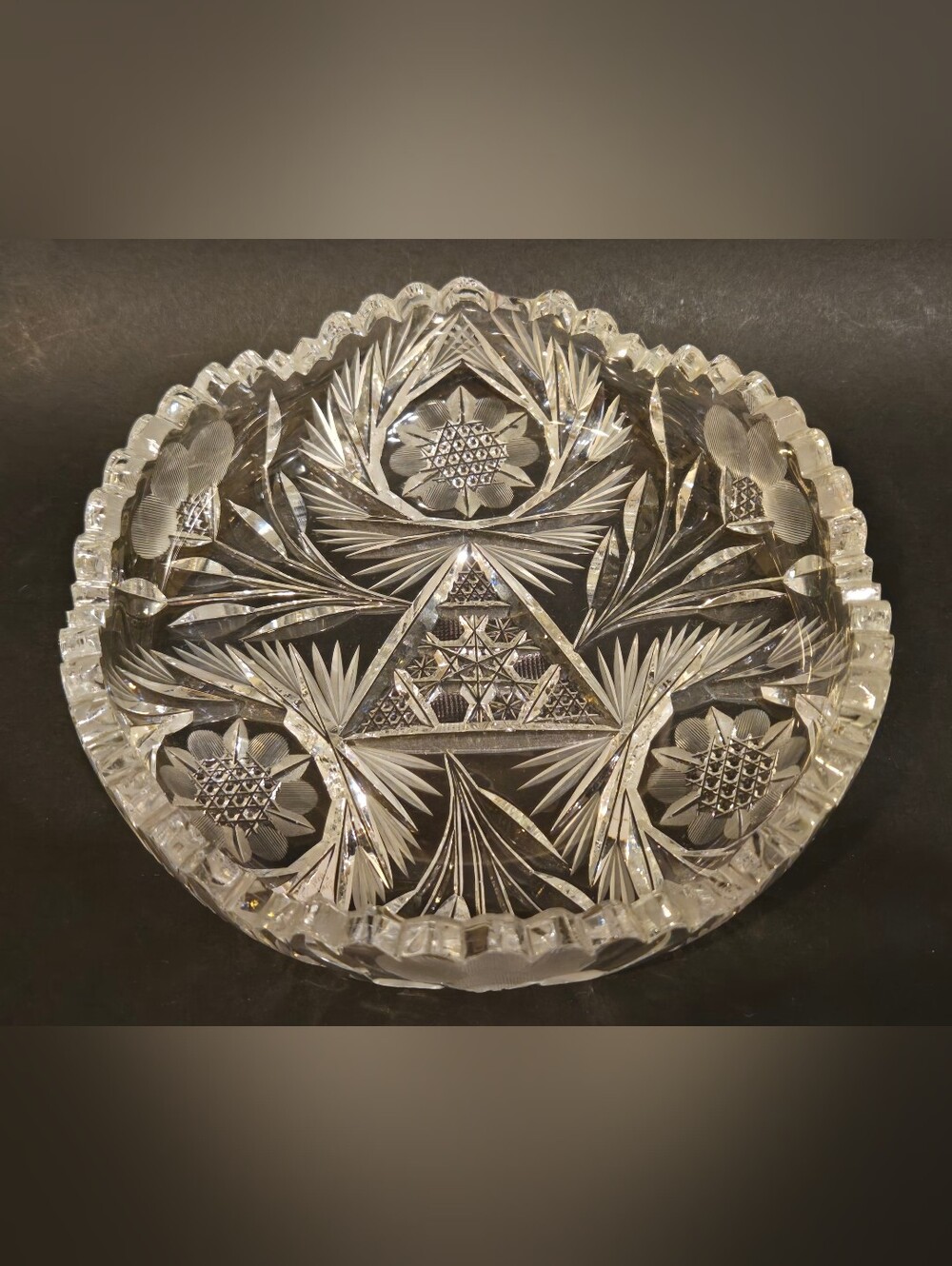 Cut Crystal Glass Decorative Bowl - Unique Design With Sawtooth Rim